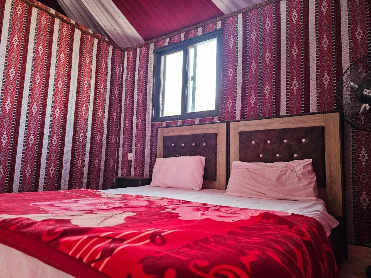 Beduin Star Trail Camp Bed and Breakfast Wadi Rum Buitenkant foto