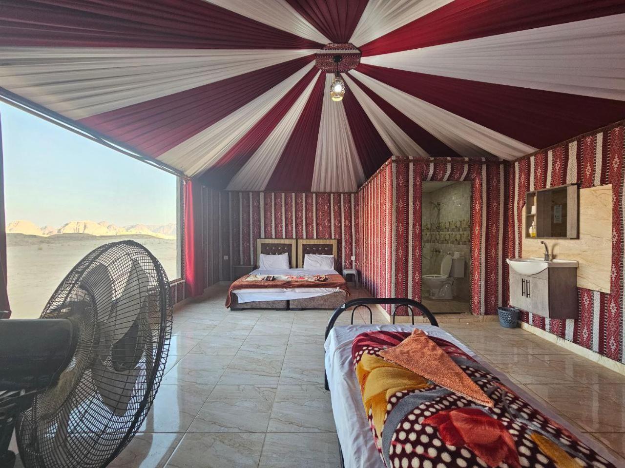 Beduin Star Trail Camp Bed and Breakfast Wadi Rum Buitenkant foto