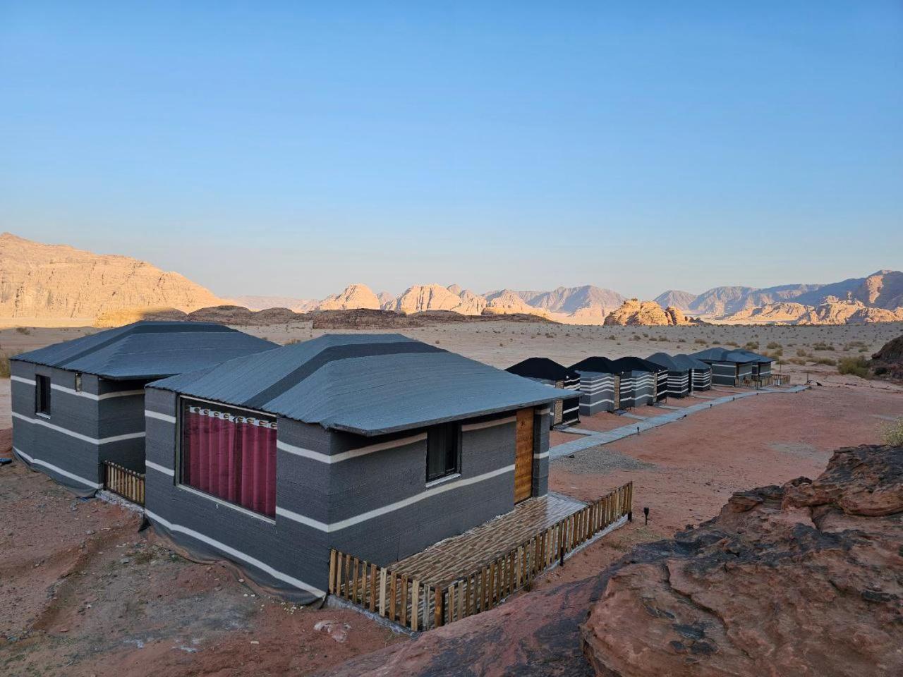 Beduin Star Trail Camp Bed and Breakfast Wadi Rum Buitenkant foto